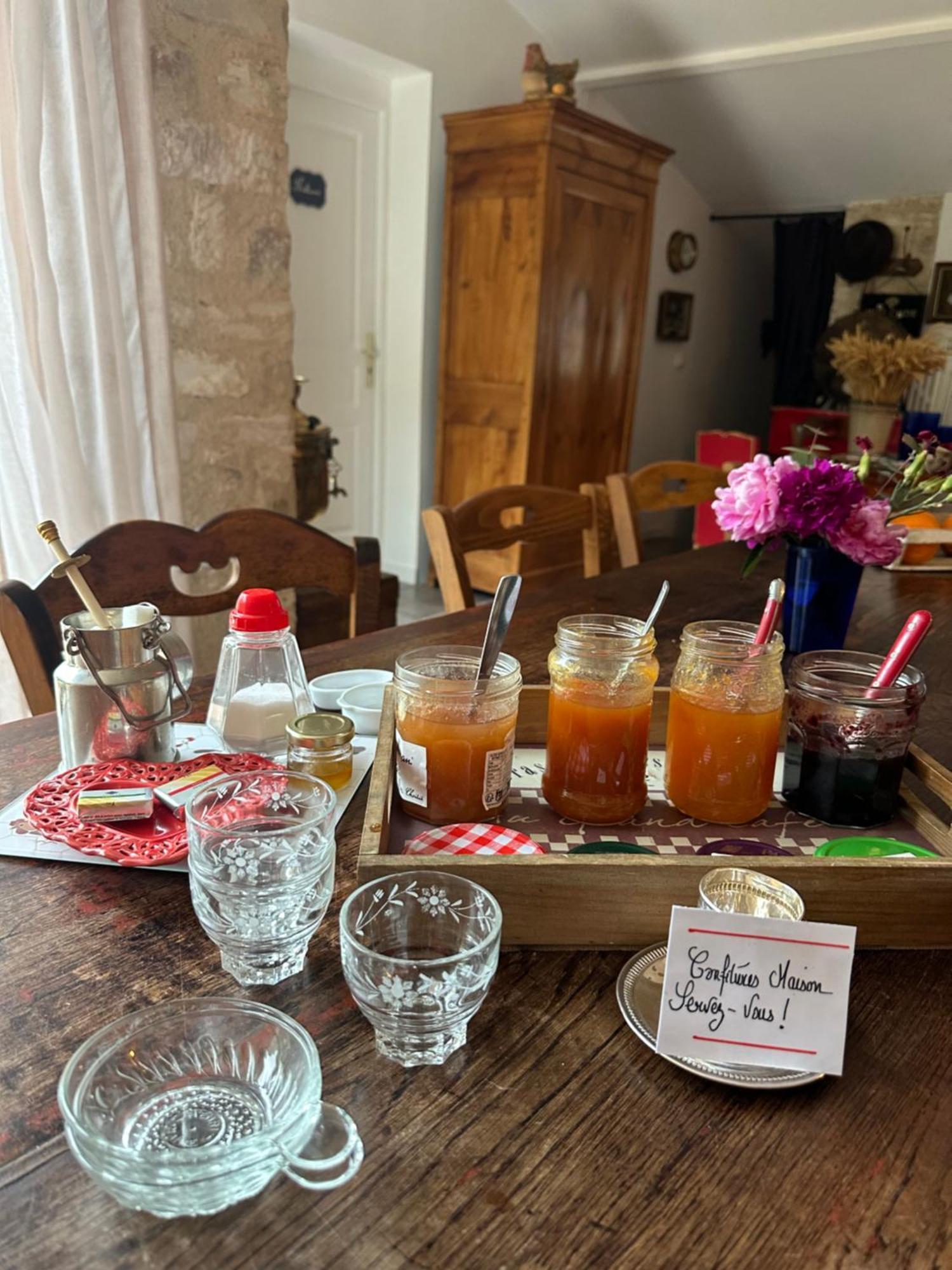 加沃特山谷住宿加早餐酒店 Féricy 外观 照片